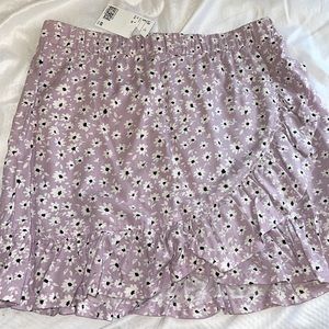 Lilac/ light purple H&M skirt